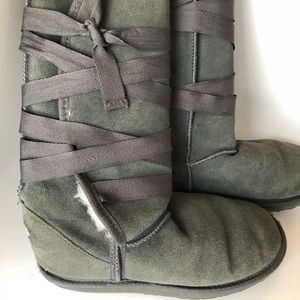 EMU wool boots Grey Suede size 9US